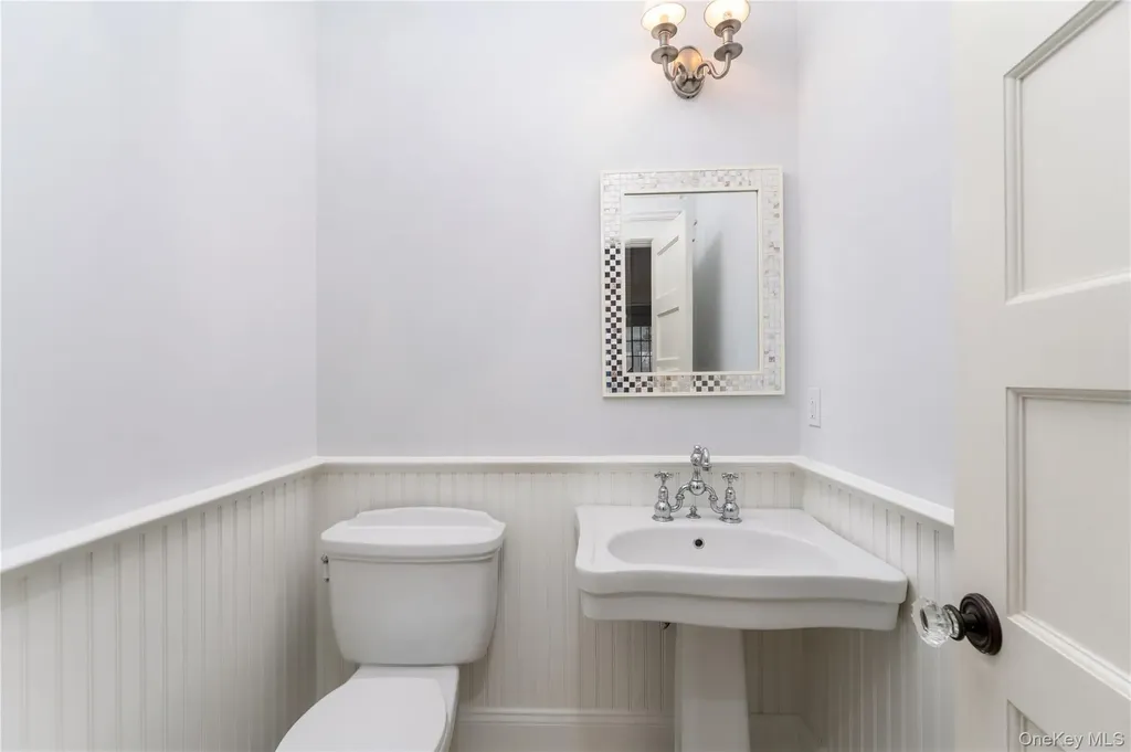 9 Old Field Road Setauket NY 11733