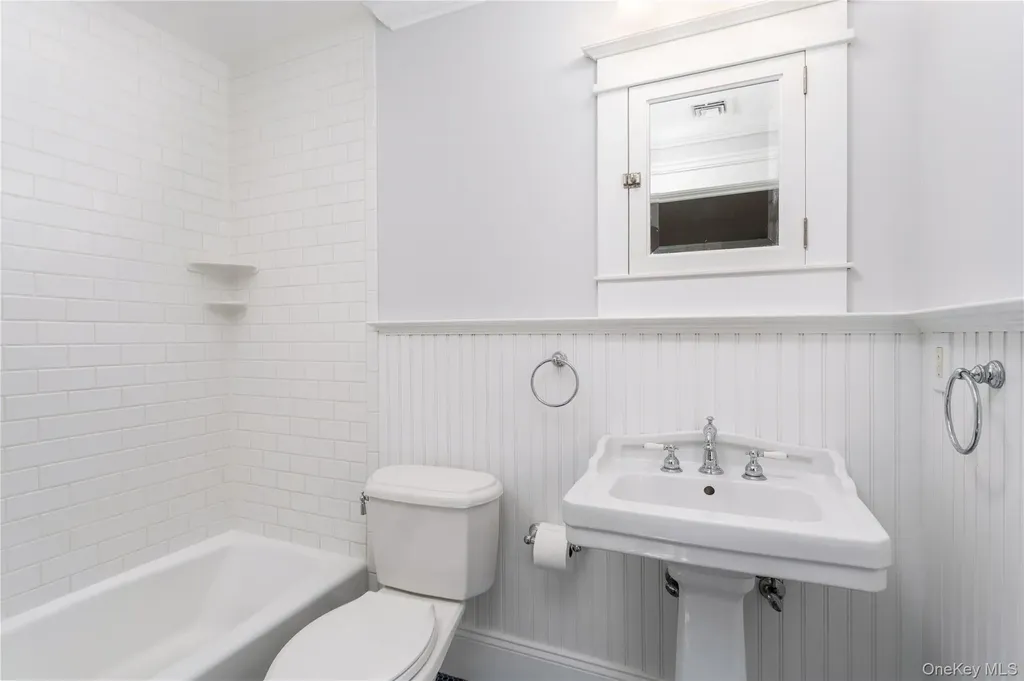 9 Old Field Road Setauket NY 11733