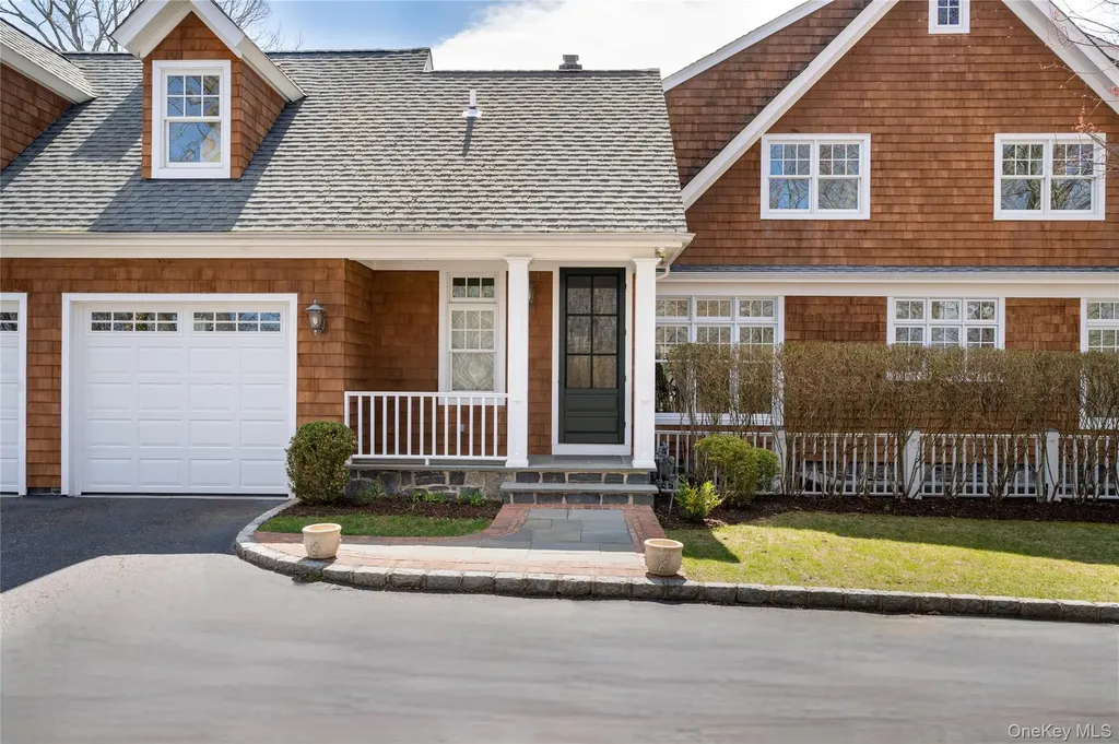 9 Old Field Road Setauket NY 11733