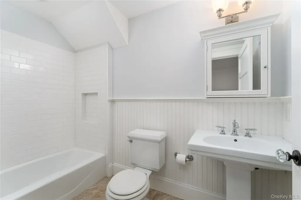 9 Old Field Road Setauket NY 11733
