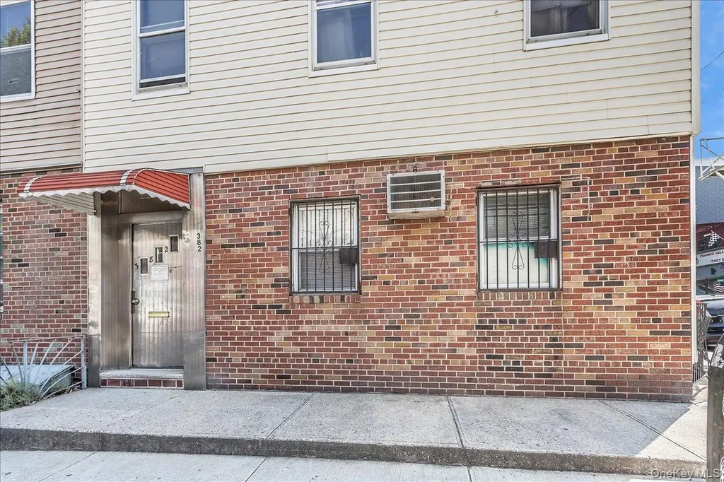 382 Manhattan Avenue Brooklyn NY 11211