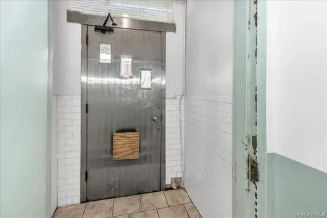 382 Manhattan Avenue Brooklyn NY 11211