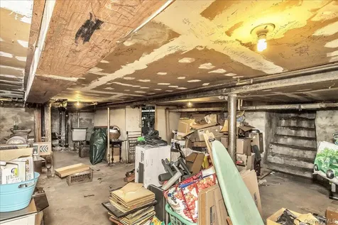 382 Manhattan Avenue Brooklyn NY 11211