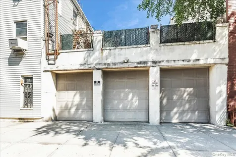 382 Manhattan Avenue Brooklyn NY 11211