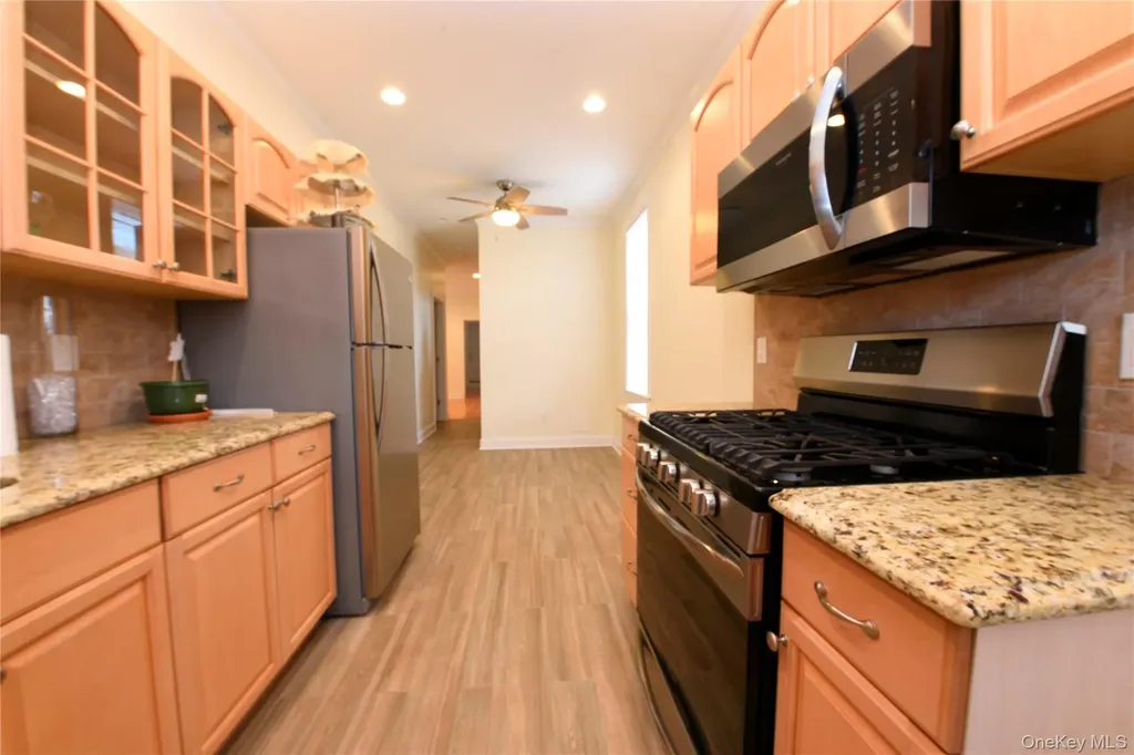 2056 Continental Avenue Bronx NY 10461