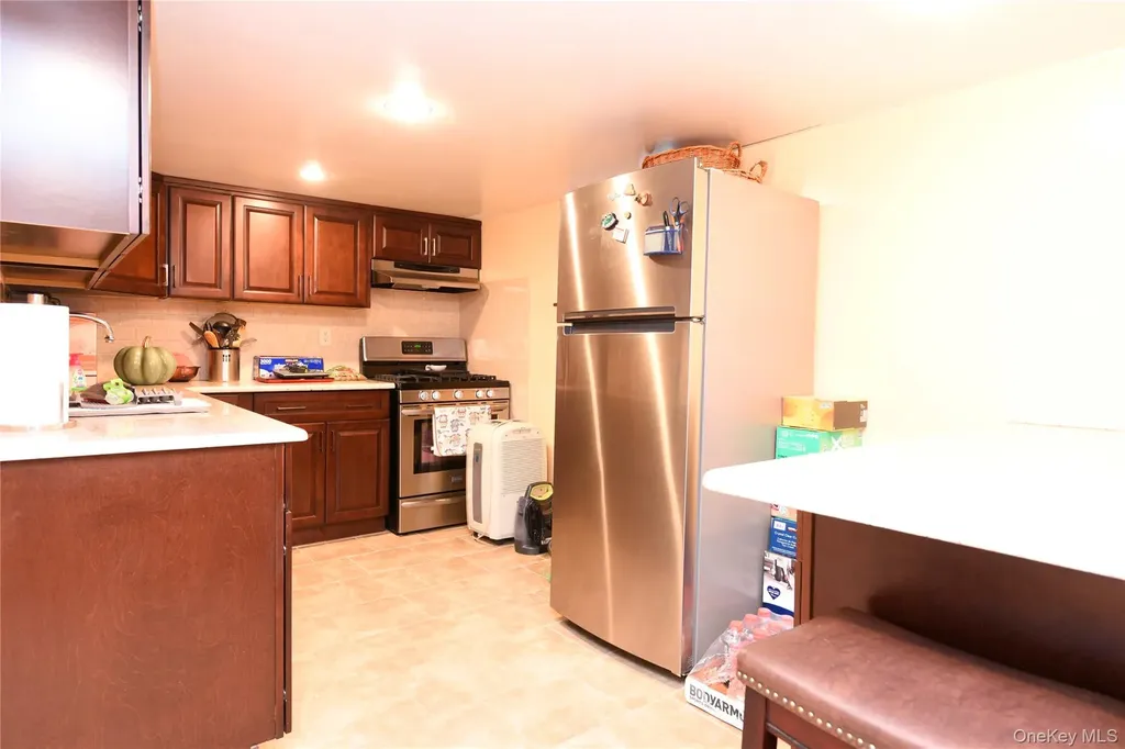 2056 Continental Avenue Bronx NY 10461