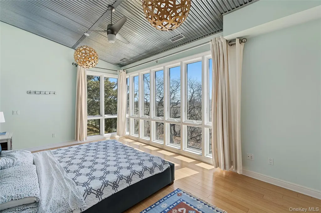 32 Tuthill Lane Remsenburg NY 11960