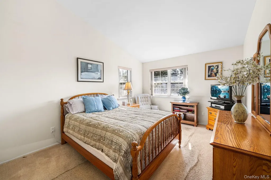 1 Spruce Lane Central Islip NY 11722