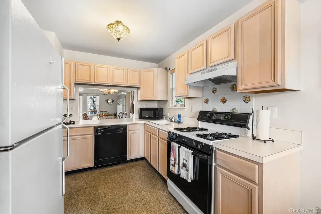 1 Spruce Lane Central Islip NY 11722