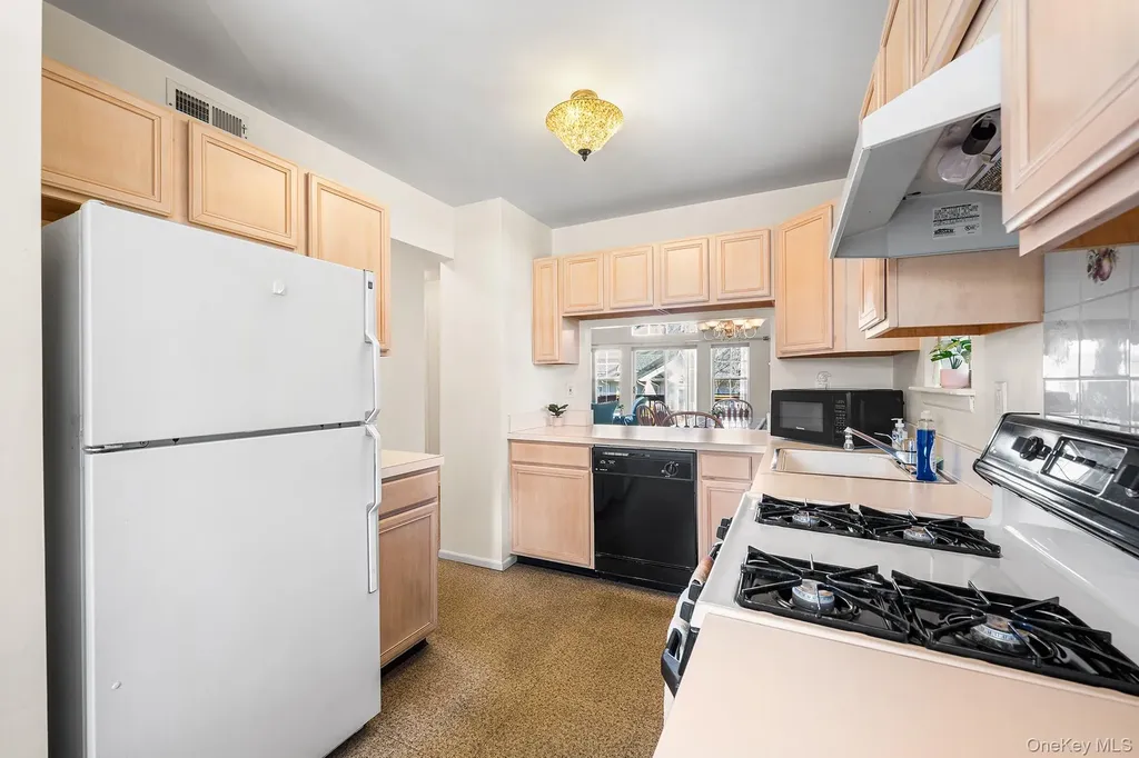 1 Spruce Lane Central Islip NY 11722
