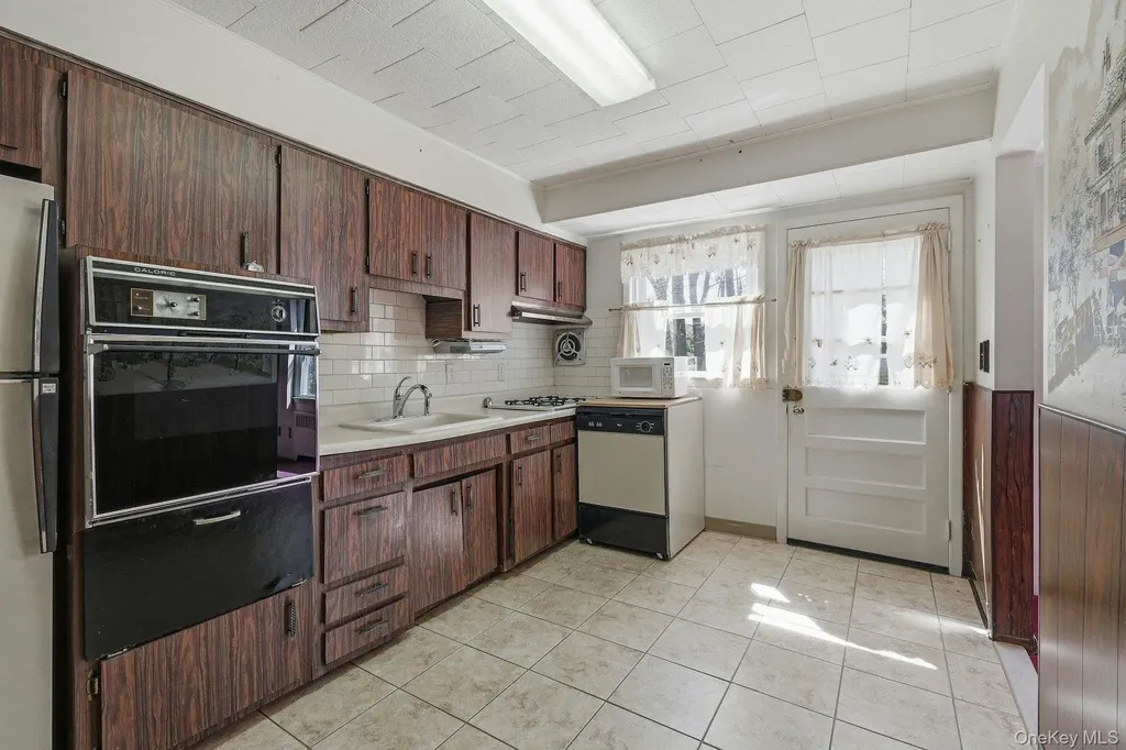 70 Deepdale Drive South Huntington NY 11746