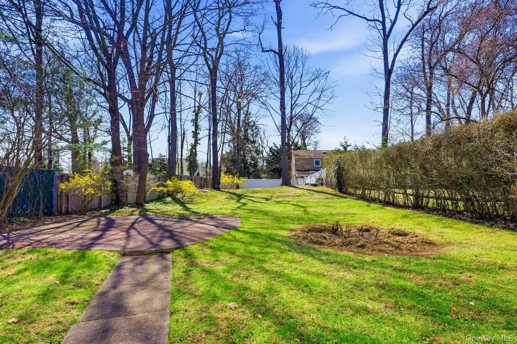 70 Deepdale Drive South Huntington NY 11746