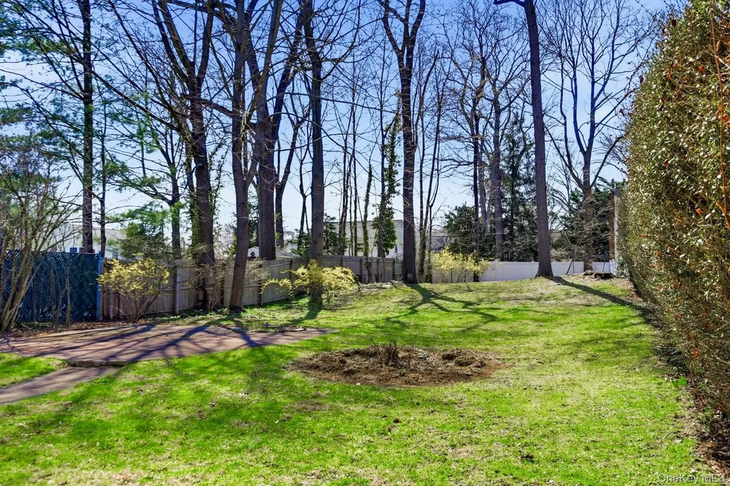 70 Deepdale Drive South Huntington NY 11746