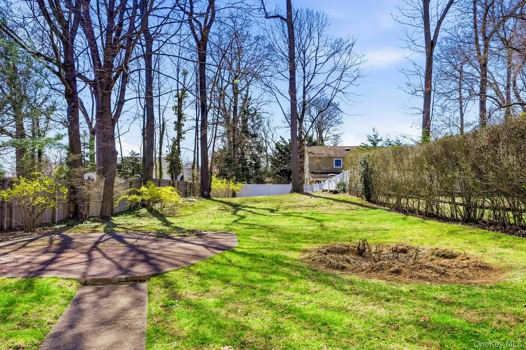 70 Deepdale Drive South Huntington NY 11746
