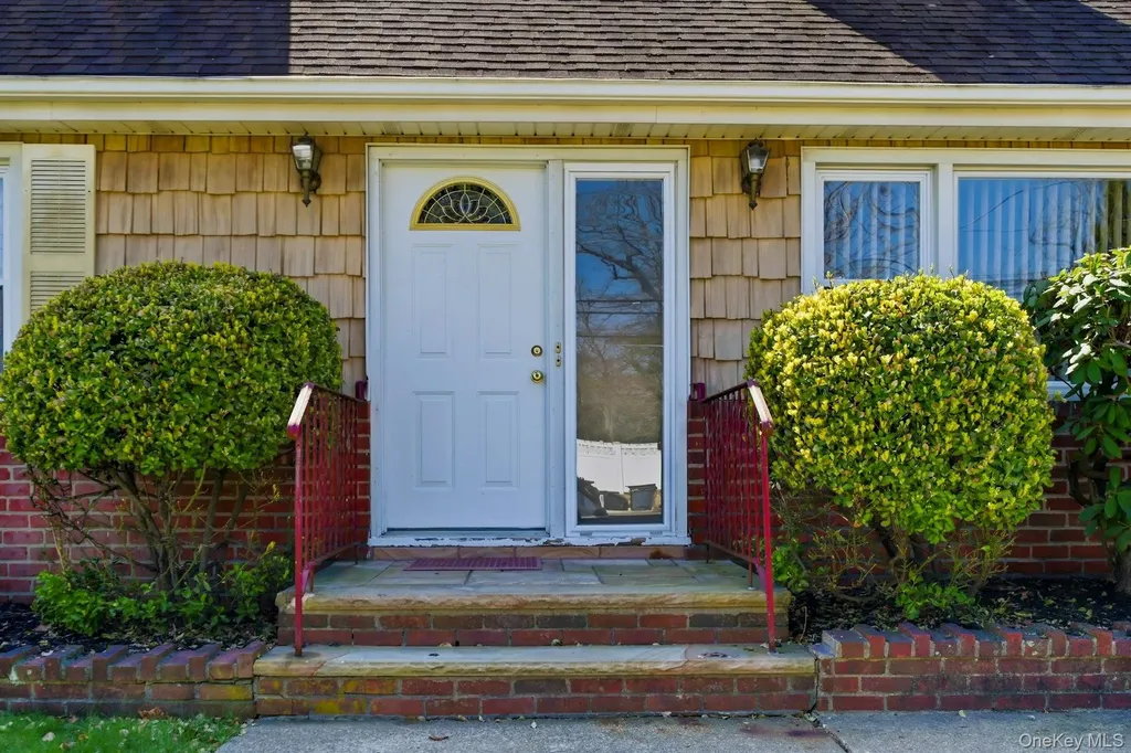 70 Deepdale Drive South Huntington NY 11746