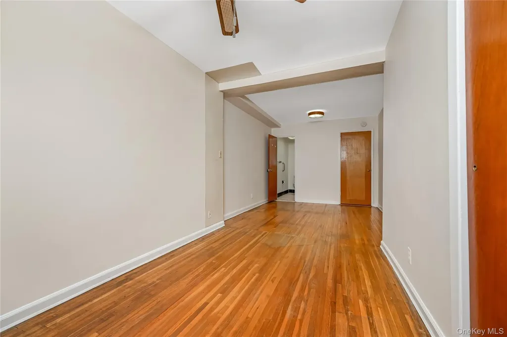 95-01 43rd Avenue Elmhurst NY 11373