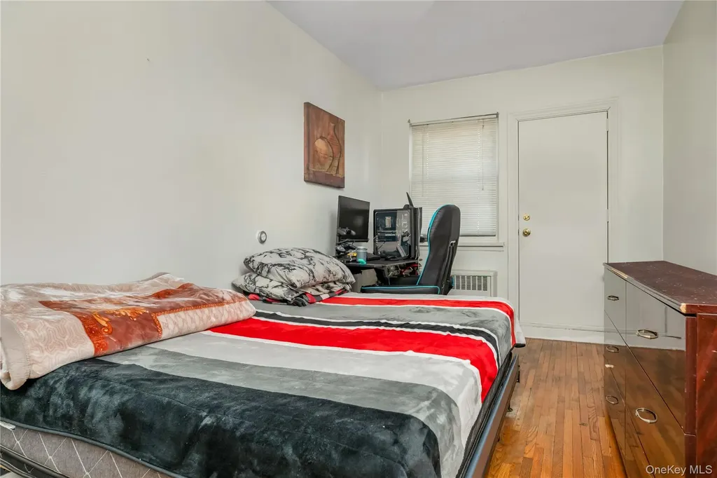 95-01 43rd Avenue Elmhurst NY 11373