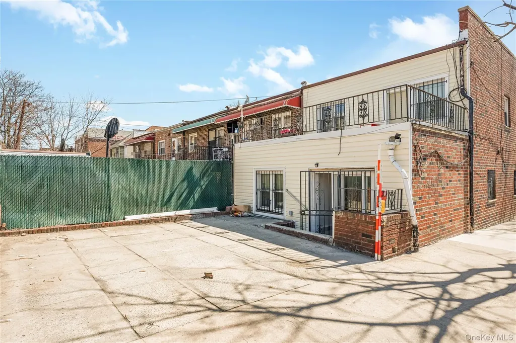 95-01 43rd Avenue Elmhurst NY 11373