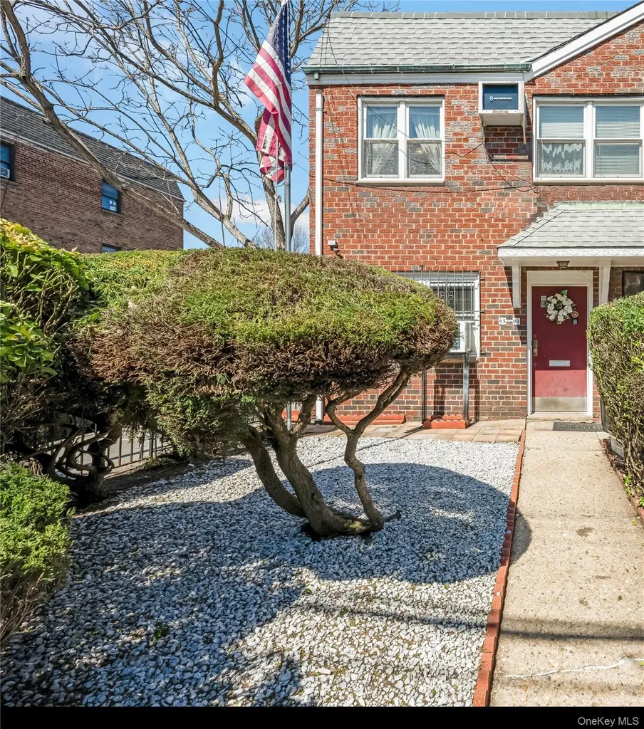 95-01 43rd Avenue Elmhurst NY 11373