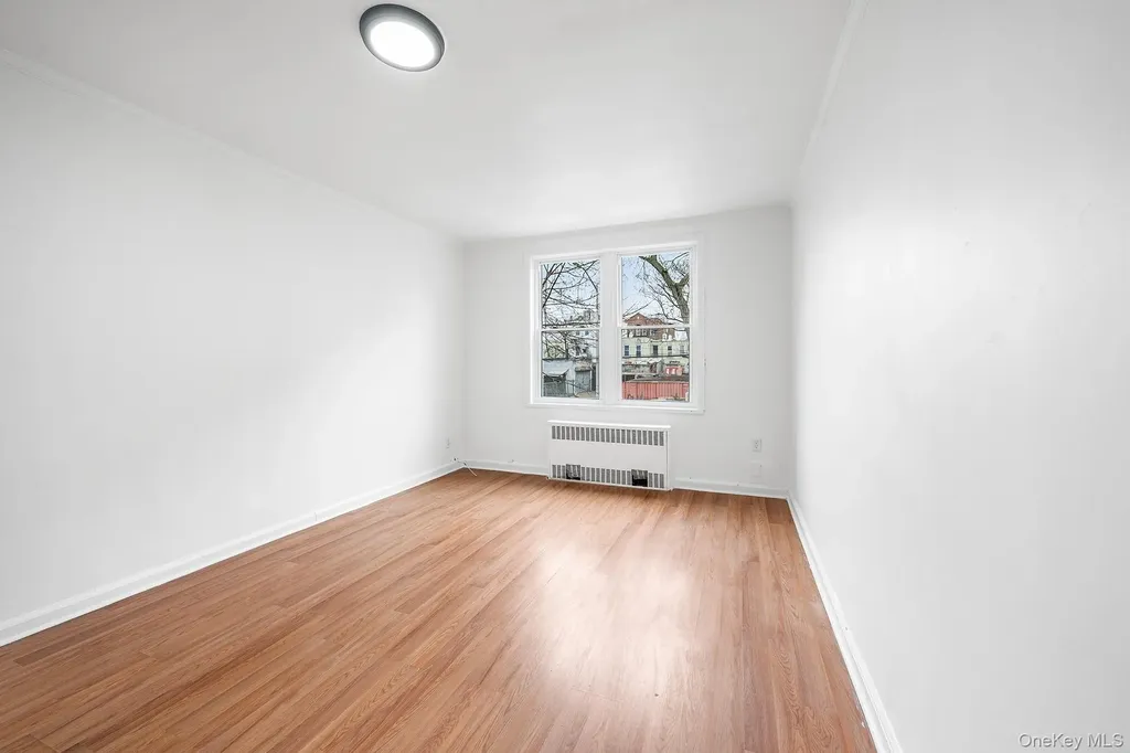 422 Autumn Avenue Brooklyn NY 11208