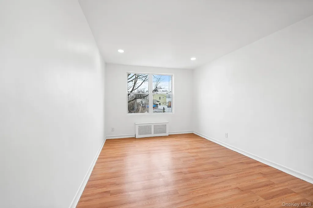 422 Autumn Avenue Brooklyn NY 11208
