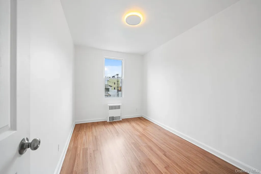 422 Autumn Avenue Brooklyn NY 11208