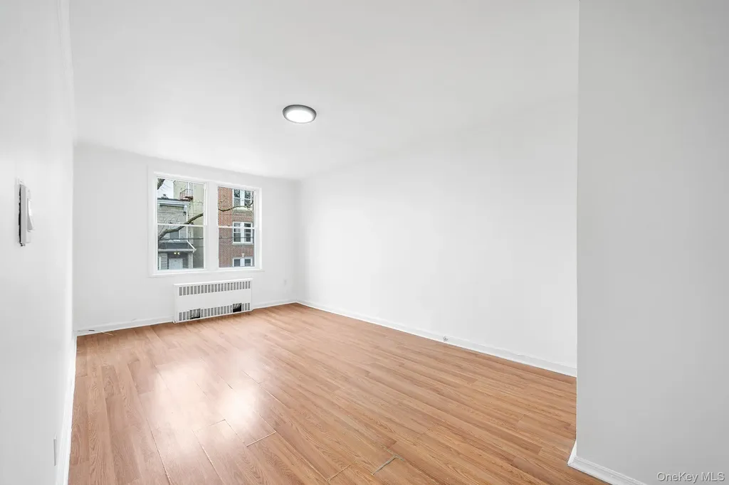 422 Autumn Avenue Brooklyn NY 11208