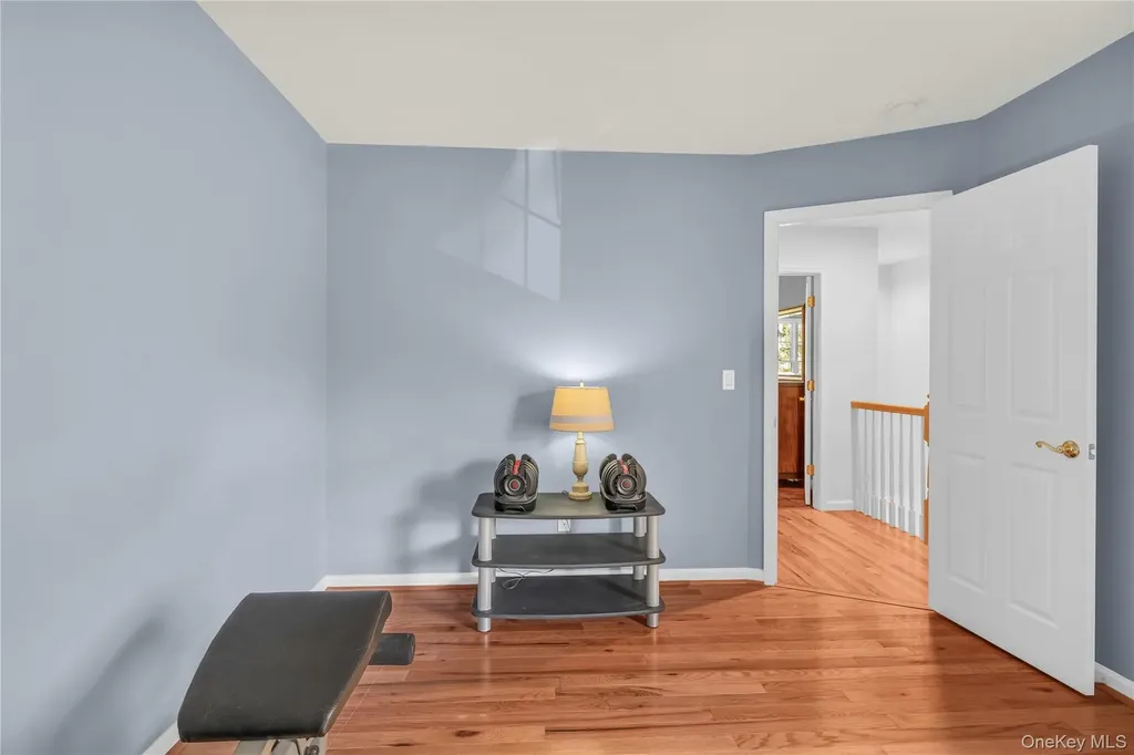 40 Eagle Circle Bohemia NY 11716