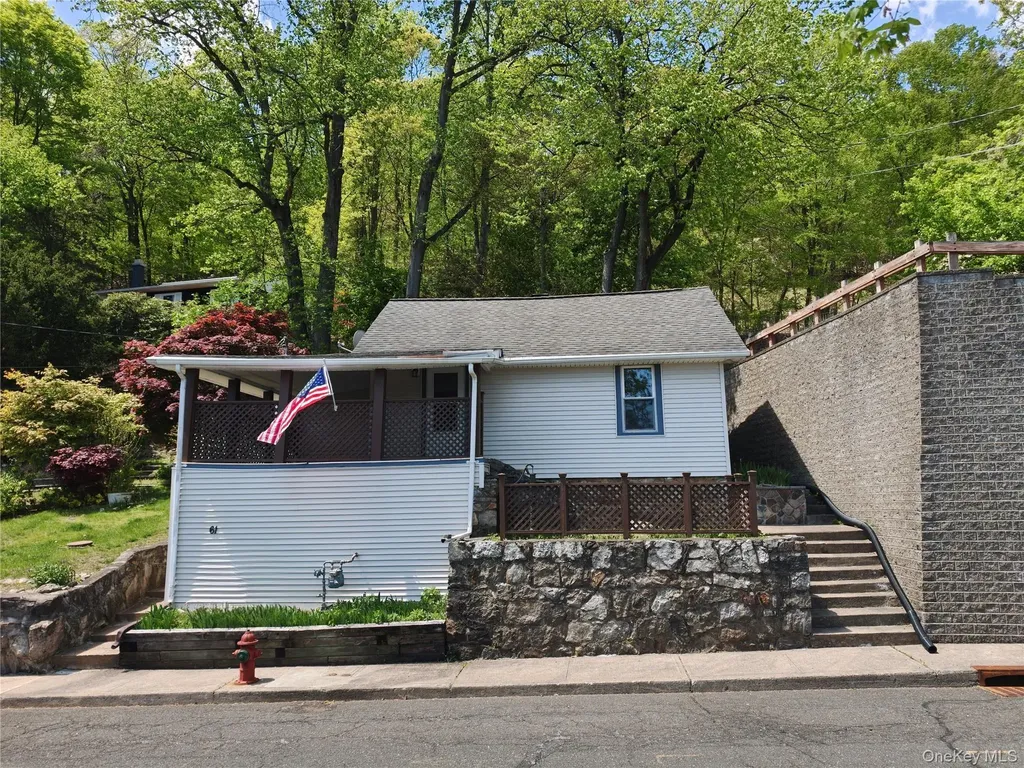 61 Kleitz Avenue Highland Falls NY 10928