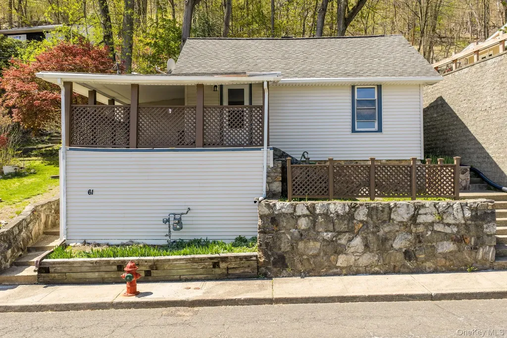 61 Kleitz Avenue Highland Falls NY 10928