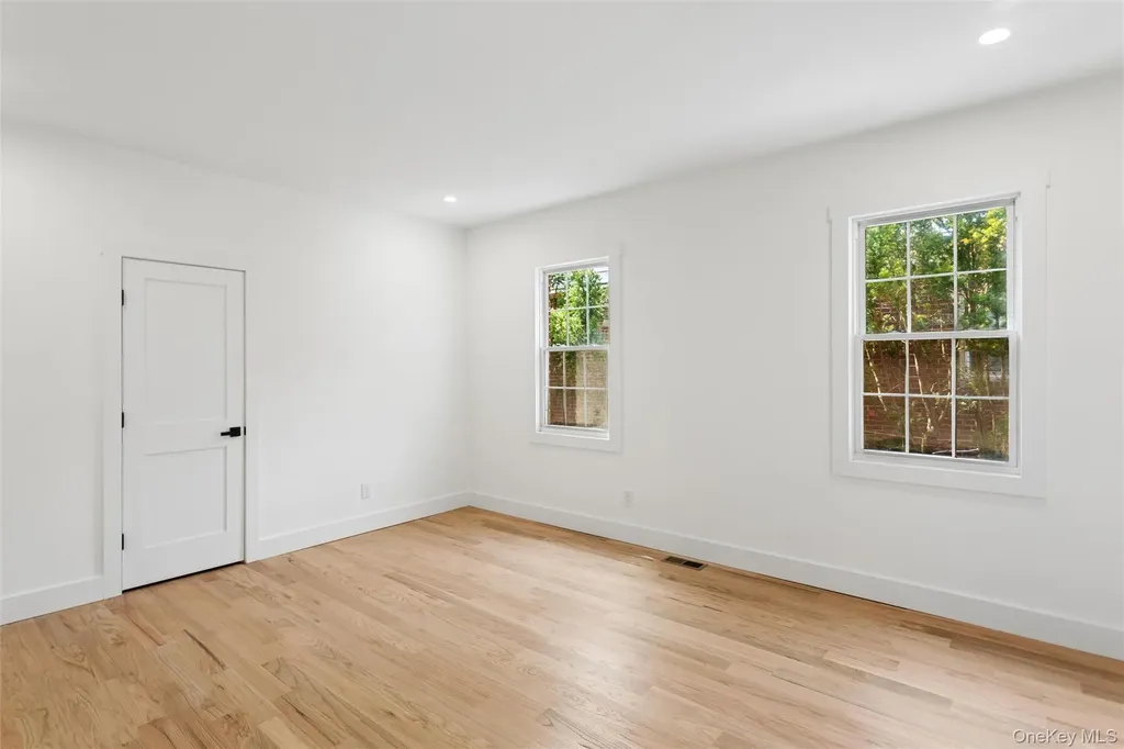 449 W Beech Street Long Beach NY 11561