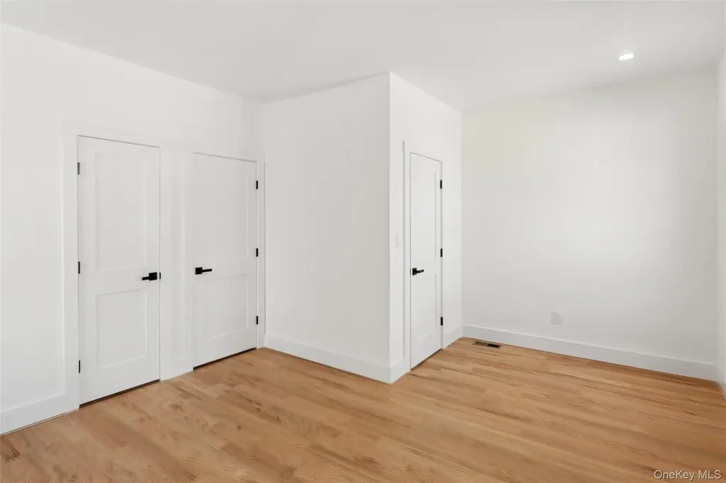 449 W Beech Street Long Beach NY 11561