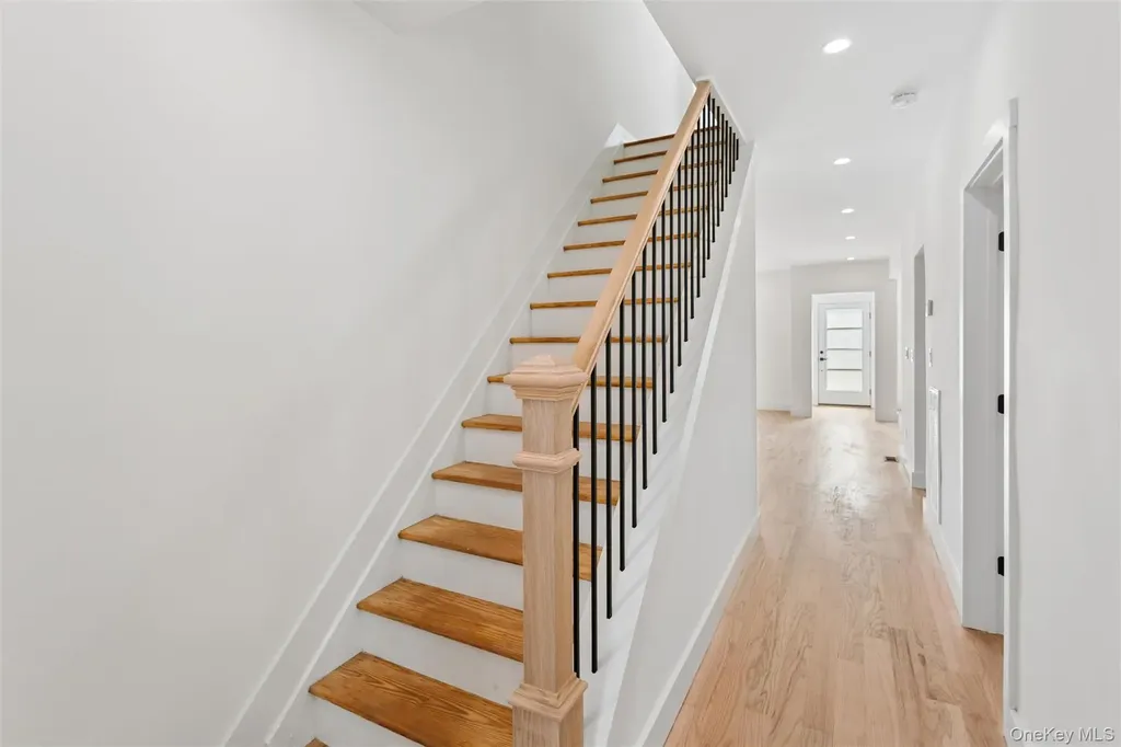 449 W Beech Street Long Beach NY 11561