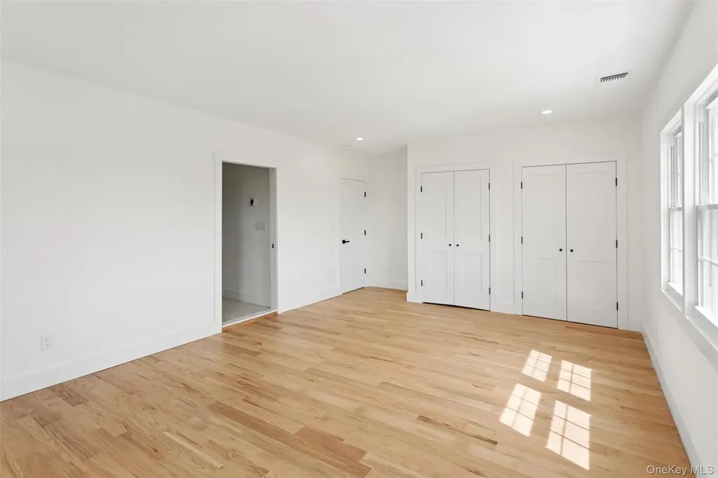 449 W Beech Street Long Beach NY 11561