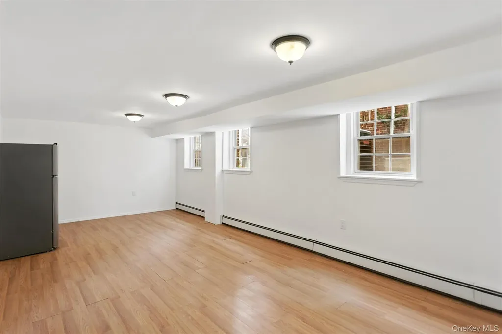 449 W Beech Street Long Beach NY 11561