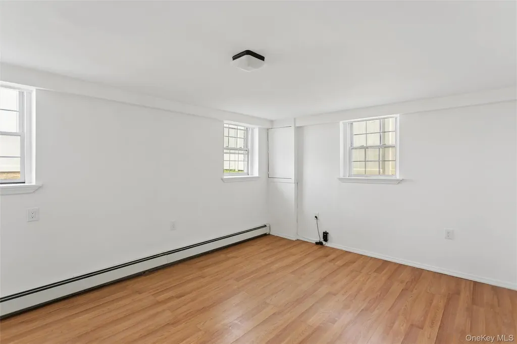 449 W Beech Street Long Beach NY 11561