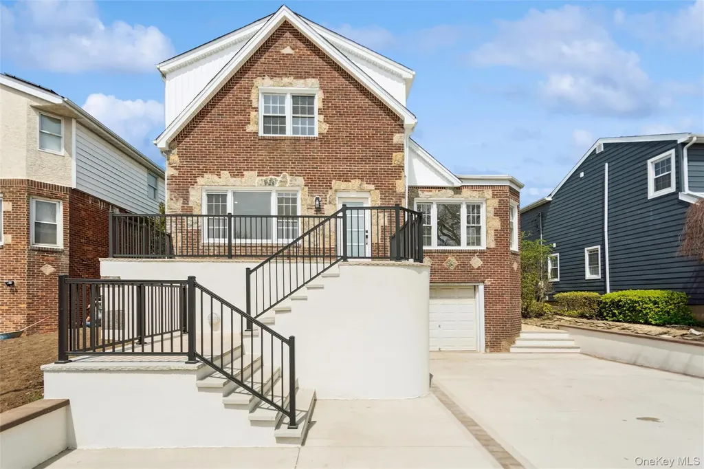 449 W Beech Street Long Beach NY 11561