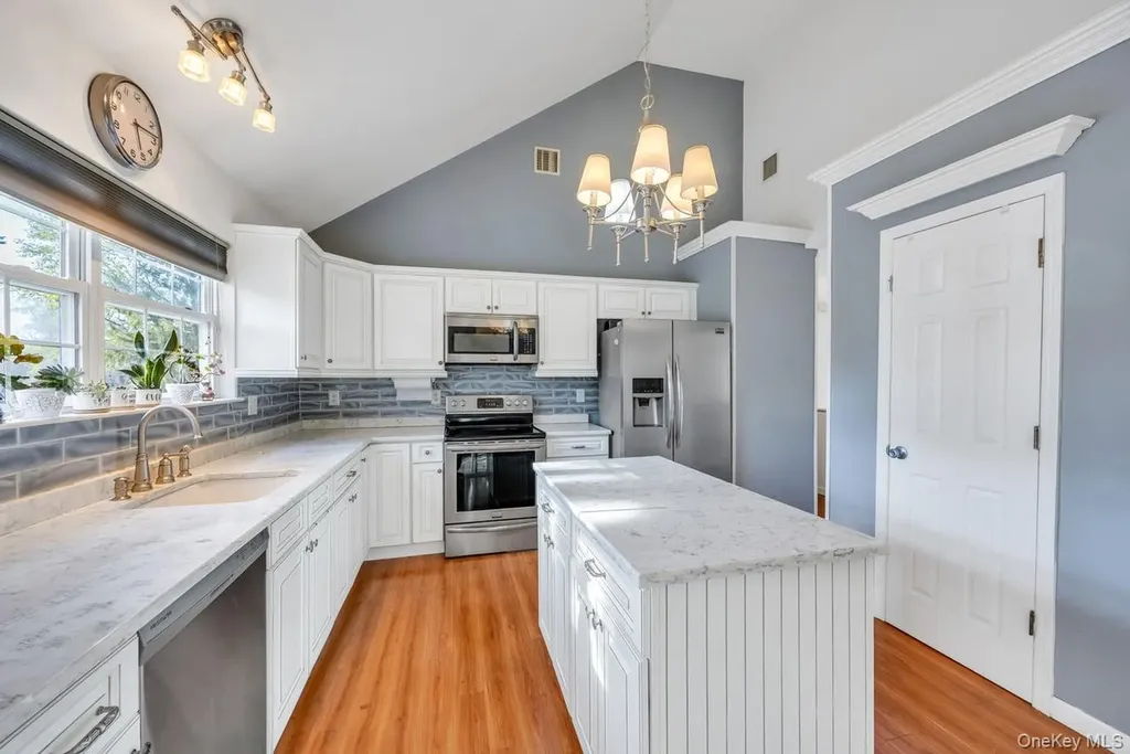 4 Jerome Street Smithtown NY 11787