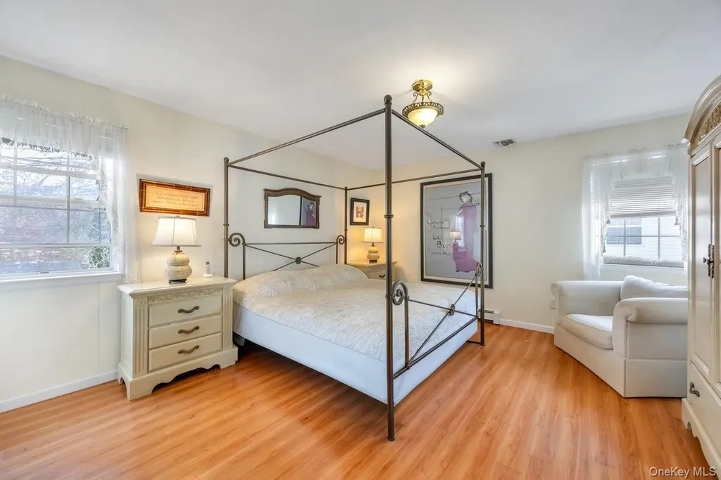 4 Jerome Street Smithtown NY 11787