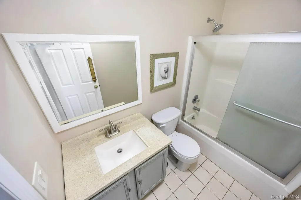 4 Jerome Street Smithtown NY 11787