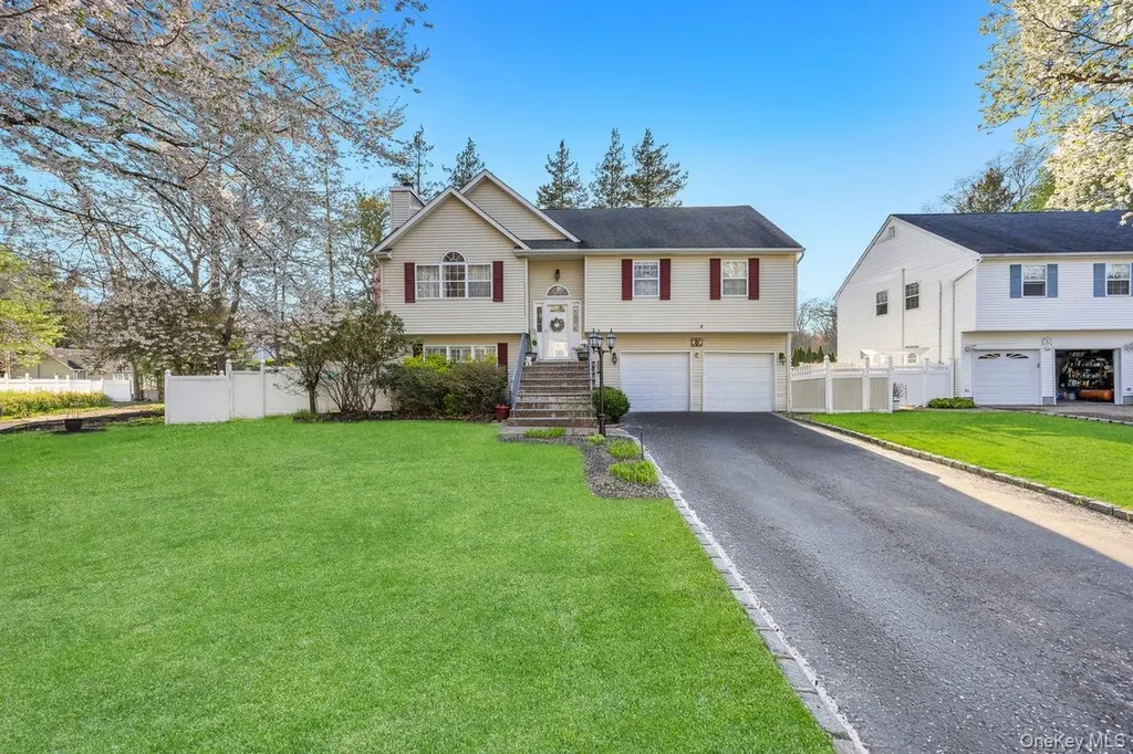 4 Jerome Street Smithtown NY 11787