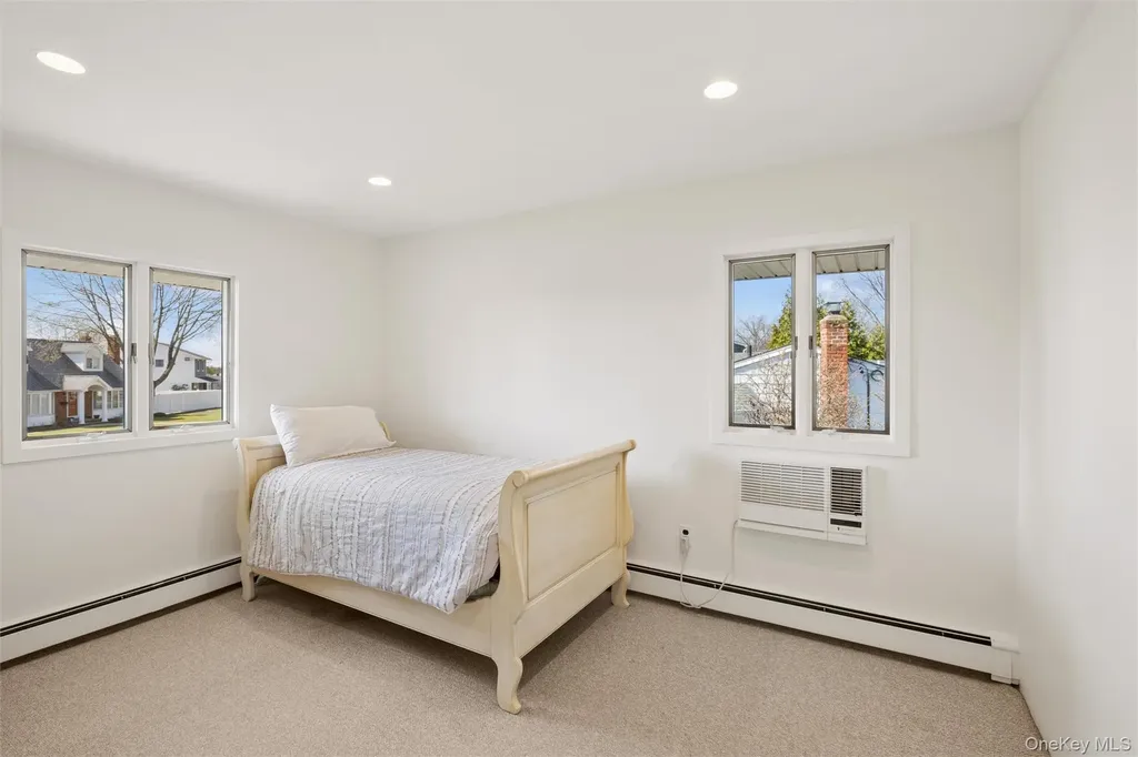 48 Roxbury Drive Commack NY 11725