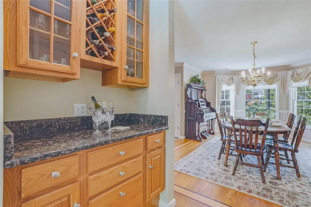 2 Windsor Lane Cornwall NY 12518
