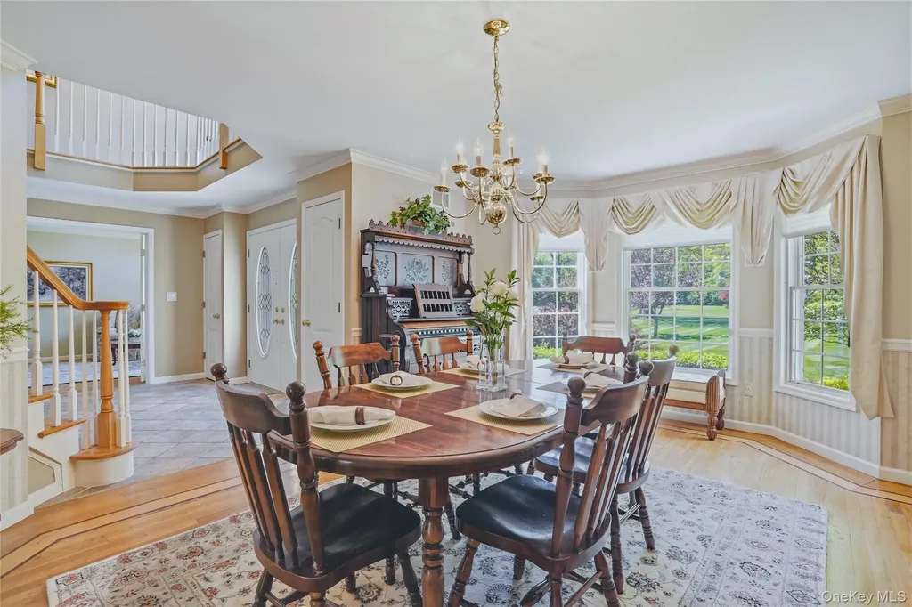2 Windsor Lane Cornwall NY 12518