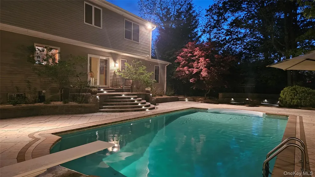 2 Windsor Lane Cornwall NY 12518