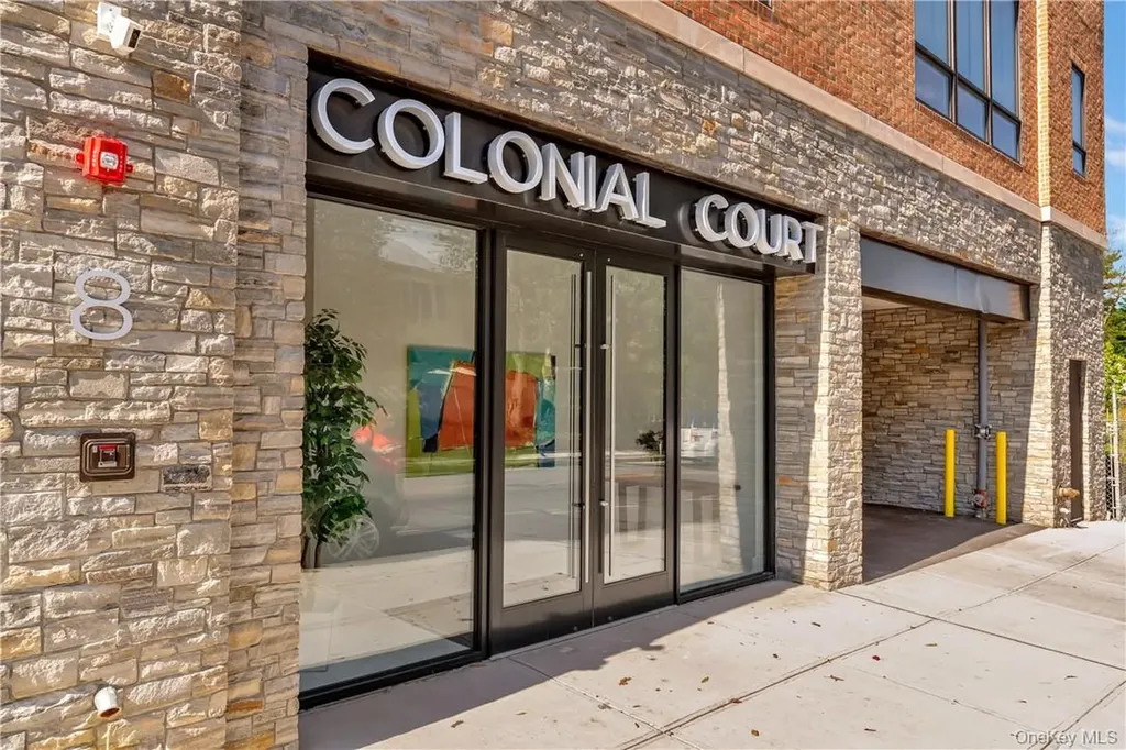 8 Boulevard W Pelham NY 10803