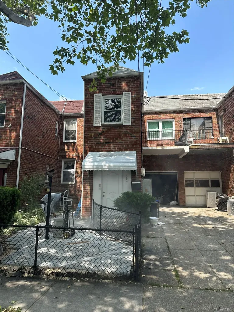 1335 E 89th Street Brooklyn NY 11236