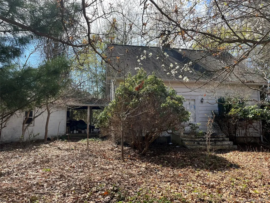15 Mariners Lane Northport NY 11768