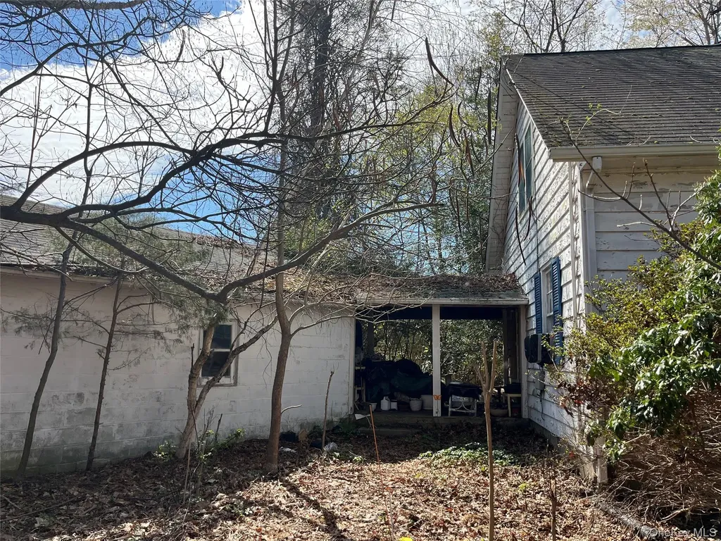 15 Mariners Lane Northport NY 11768