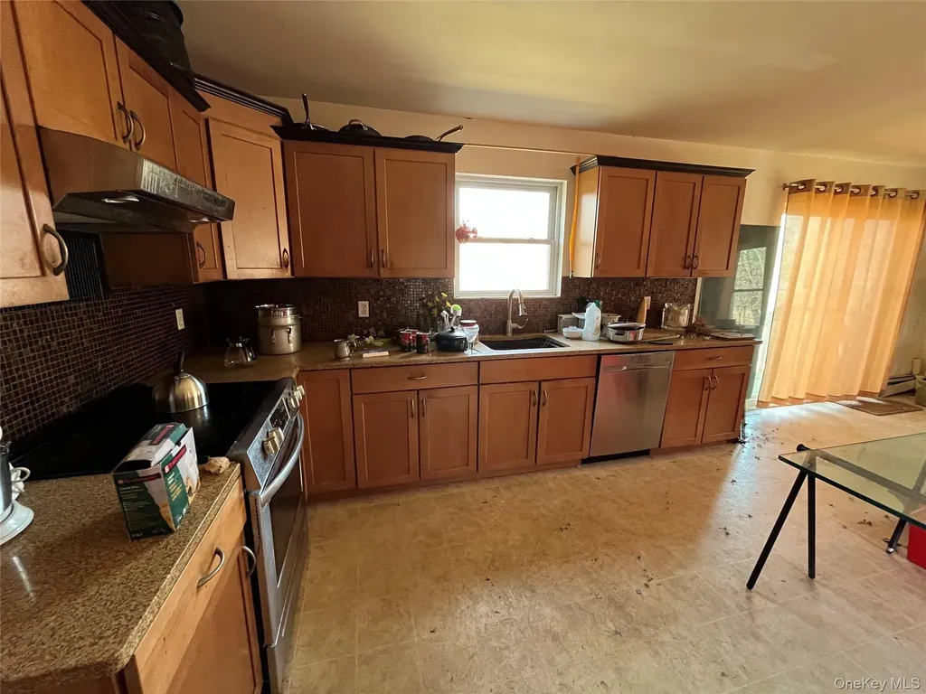 3 Robinwood Drive Mastic Beach NY 11951